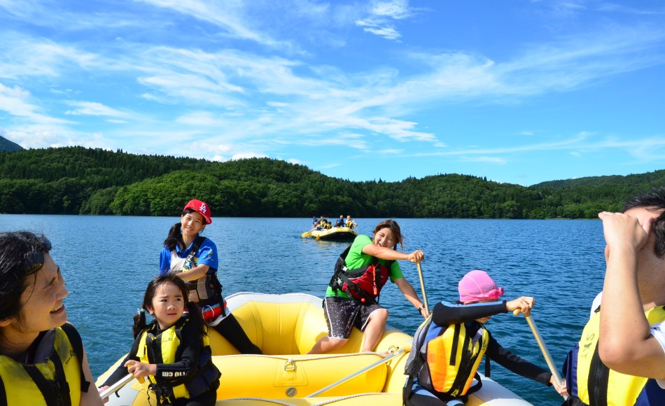 Lake Aoki Rafting Picnic